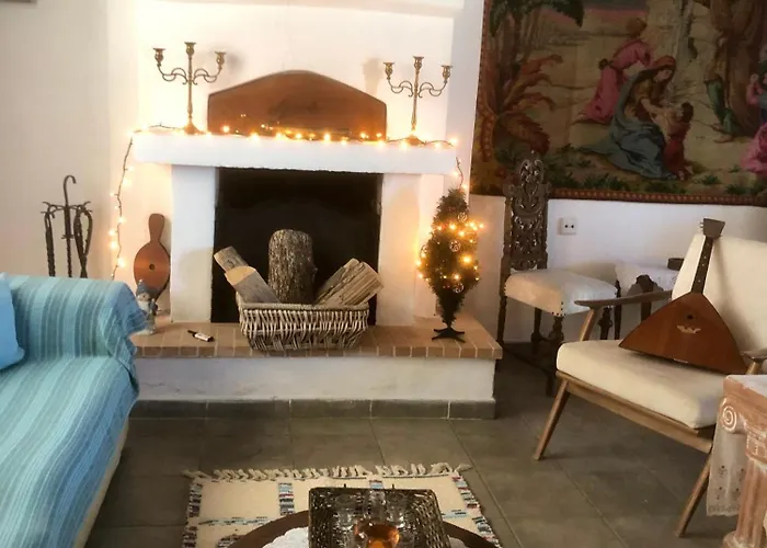 Agrampeli 度假居 *